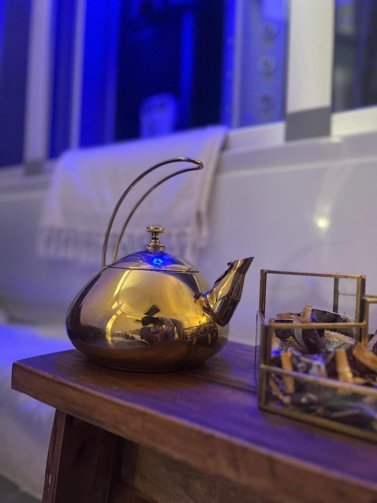 Femme Noir Luxury Spa Experience San Nicola La Strada エクステリア 写真